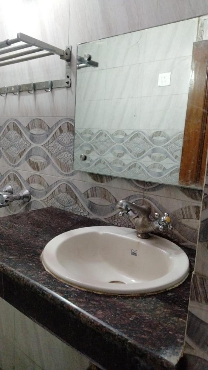 Hotel New Apple Rose Chandigarh Near Railway Station Dariya Uco Bank Ke Pass 객실 사진